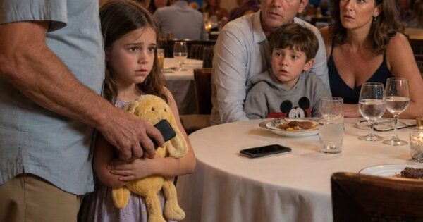 Granddaughter Abandoned Disney Trip While Brother Vacationed With